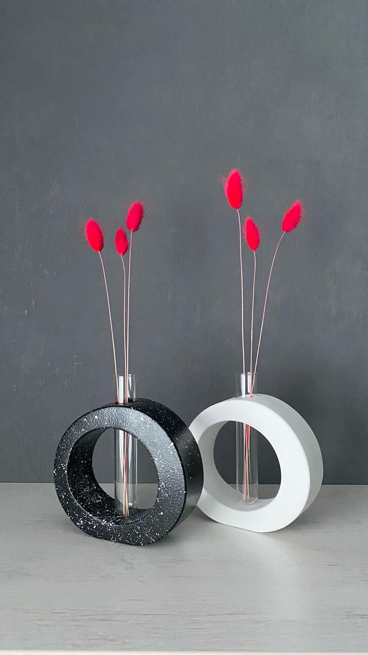 Modern Doughnut Vase Oval Shape